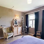 Quaint Holiday Home In Bievre In The Forest *