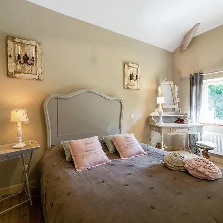 Feriehus Quaint In Bievre In The Forest *